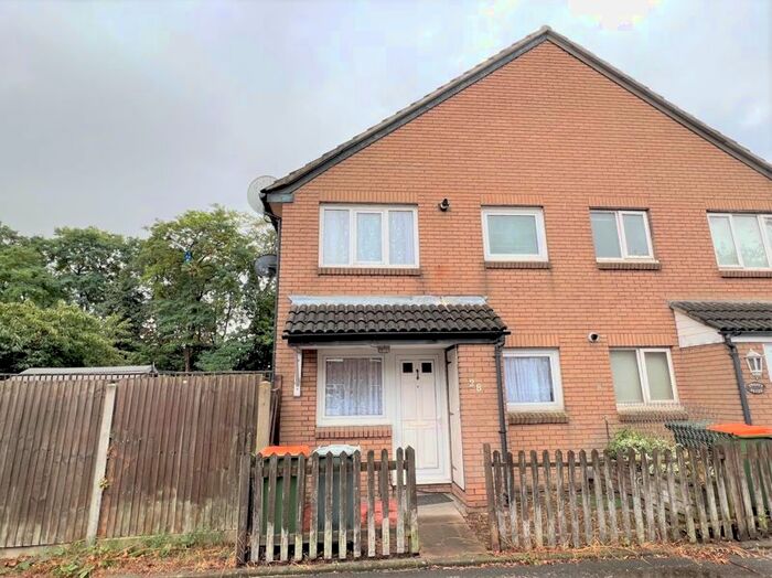 1 Bedroom End Of Terrace House To Rent In York Close, London, E6