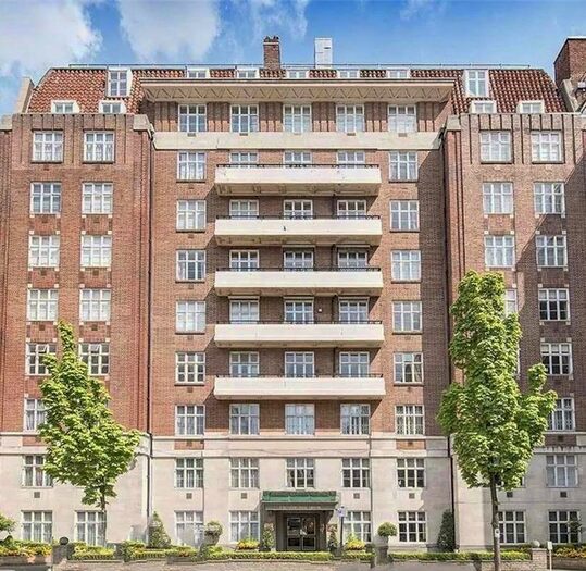 2 Bedroom Flat To Rent In Chesterfield Gardens, London, W1J