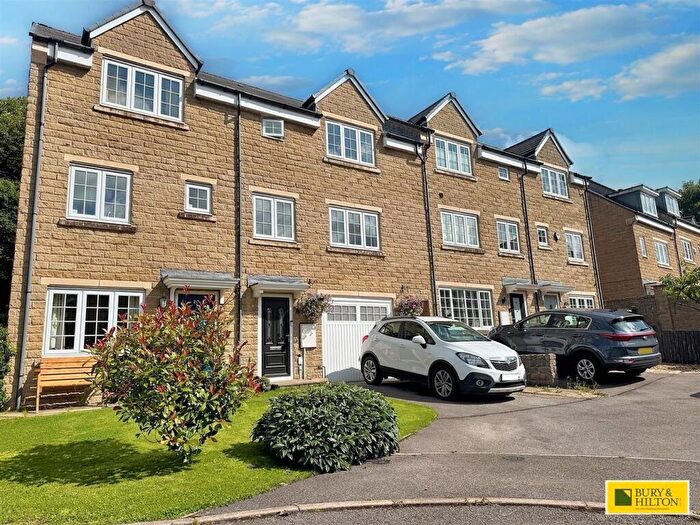 4 Bedroom Terraced House For Sale In Paxton Place, Buxton, SK17