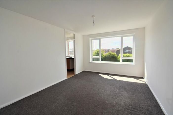 1 Bedroom Flat To Rent In Hatherley Road, Sidcup, DA14