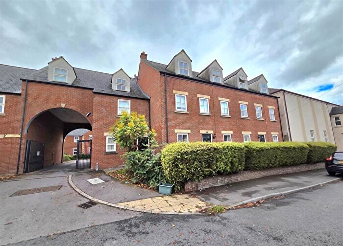 2 Bedroom Apartment For Sale In Archway House, Farm Street, Gloucester, GL1