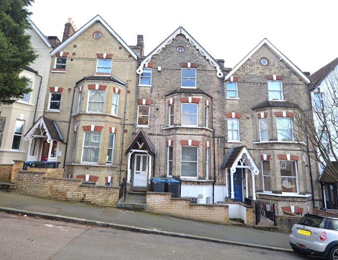 1 Bedroom Flat To Rent In Essex Grove, Crystal Palace, SE19