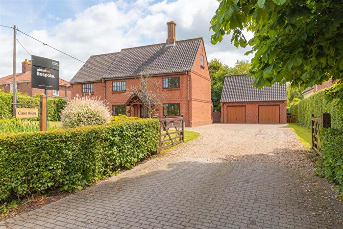 6 Bedroom Detached House For Sale In Carleton Rode, NR16