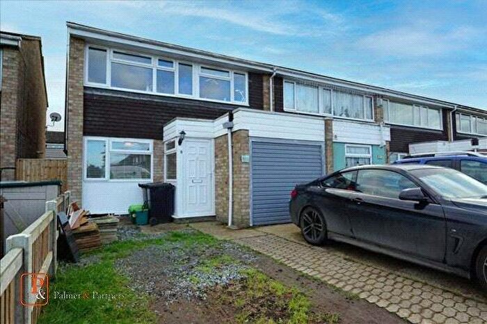 3 Bedroom End Of Terrace House To Rent In Onslow Crescent, Colchester, Essex, CO2