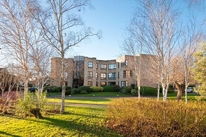 2 Bedroom Flat For Sale In Manhattan Drive, Cambridge, CB4