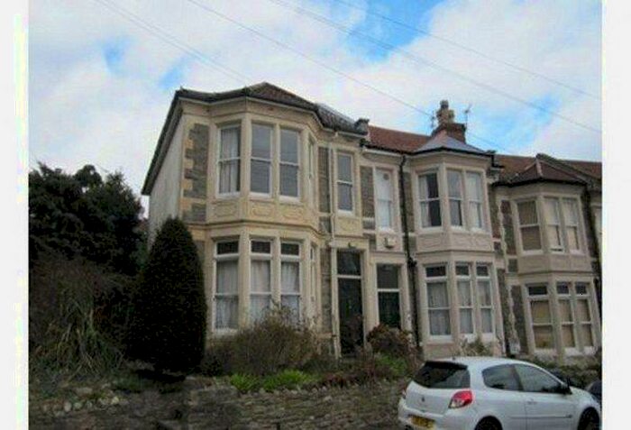 5 Bedroom House To Rent In Manor Park &#;, BS6