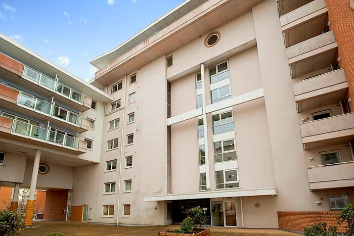 1 Bedroom Flat To Rent In Hansen Court, Centrury Wharf, CF10