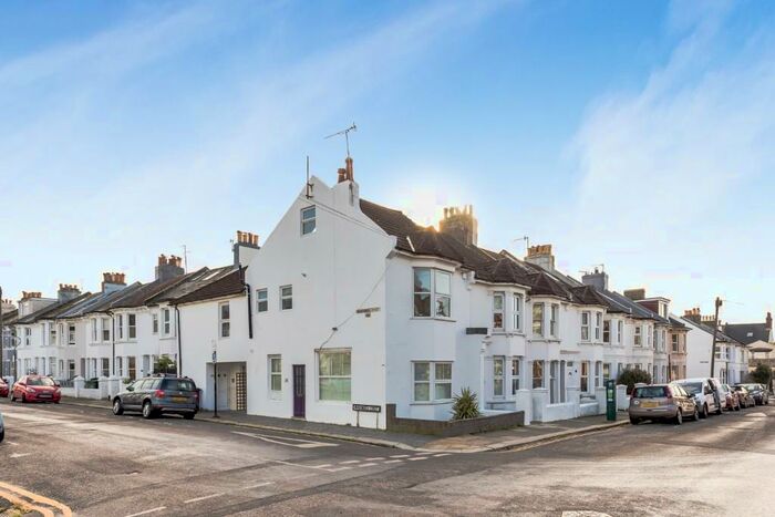 2 Bedroom Maisonette To Rent In Rutland Road, Hove, East Sussex, BN3