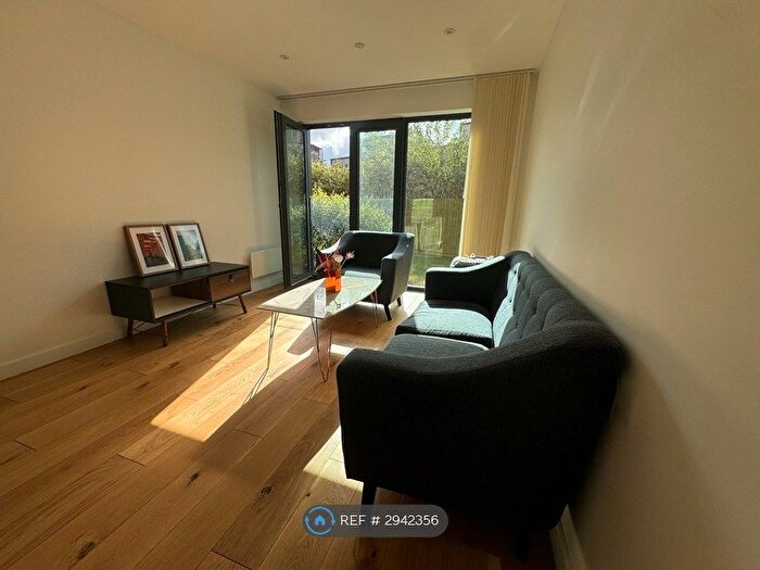 2 Bedroom Flat To Rent In Windmill St, Birmingham, B1