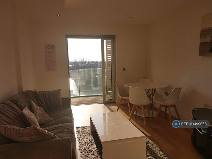 1 Bedroom Flat To Rent In Harper Studios, London, SE18