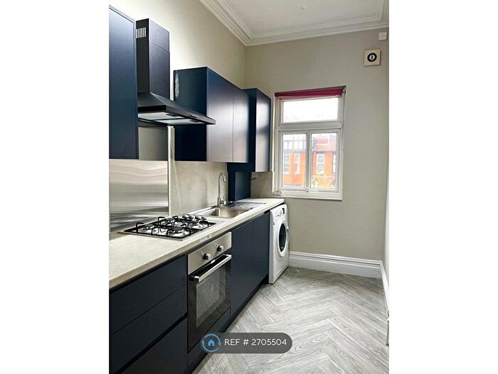 1 Bedroom Flat To Rent In Grove Avenue, Birmingham, B13