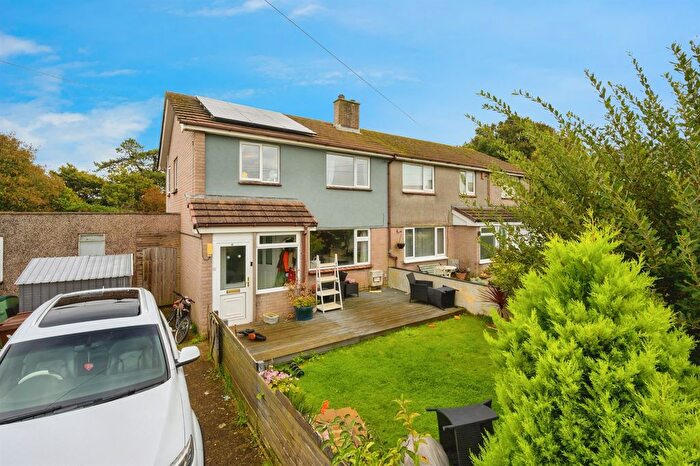 3 Bedroom Semi-Detached House For Sale In Ashery Drive, Plymouth, PL9