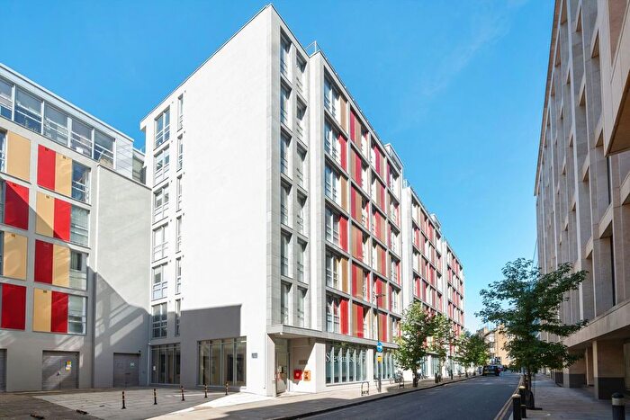 1 Bedroom Flat To Rent In Lamb's Passage, Bunhill, EC1Y