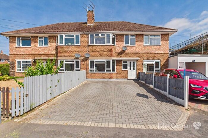 2 Bedroom Flat For Sale In St. James Road, Barton-under-Needwood, DE13