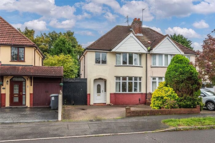 3 Bedroom Semi-Detached House For Sale In Winchester Road, Wolverhampton, West Midlands, WV10