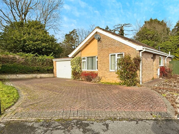 3 Bedroom Detached Bungalow For Sale In Humphreys Close, Stroud, GL5