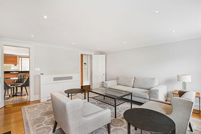 2 Bedroom Flat To Rent In Kings Road, Chelsea, SW3