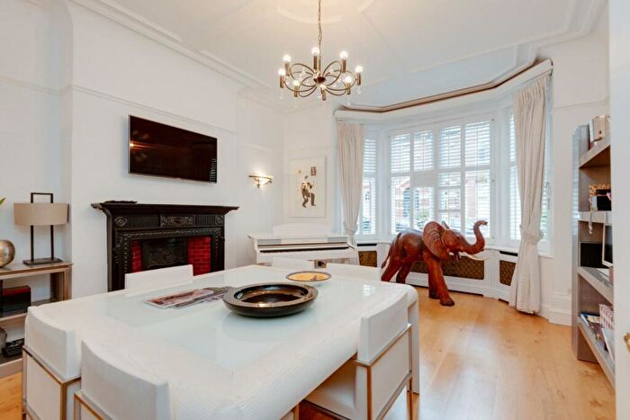 6 Bedroom End Of Terrace House To Rent In Glenloch Road, Belsize Park, NW3