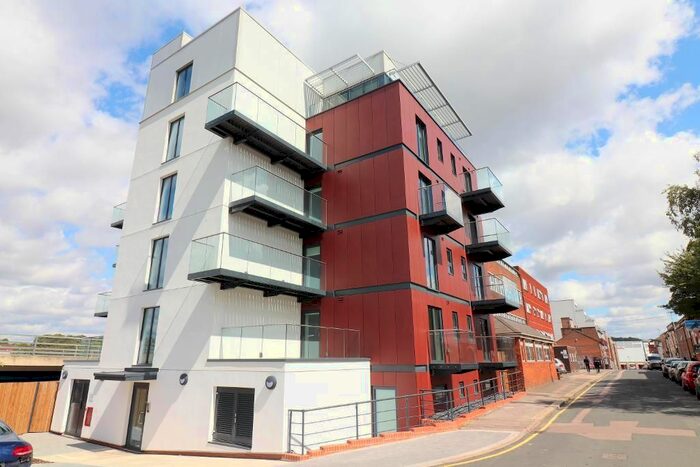 1 Bedroom Flat To Rent In Collingdon Street, Luton, Bedfordshire, LU1