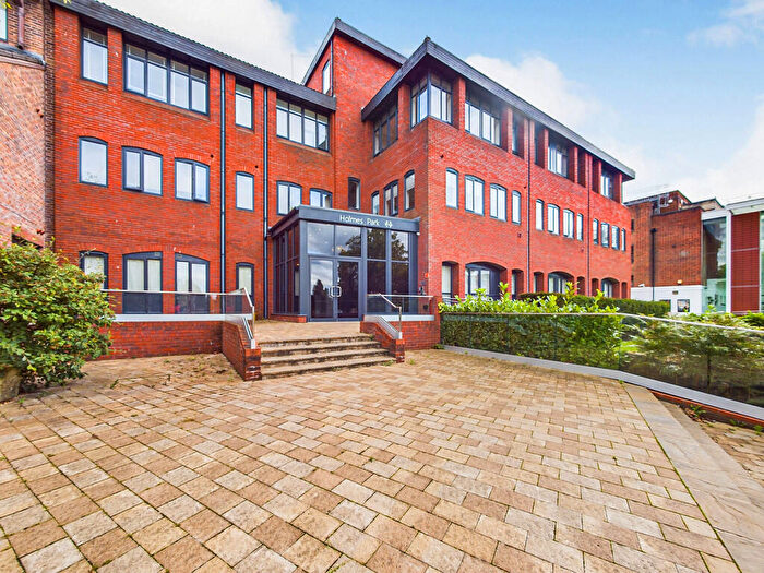 1 Bedroom Flat To Rent In Holmes Park, Horsham, RH12