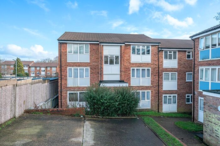 1 Bedroom Flat For Sale In Kimpton Close, Hemel Hempstead, HP2