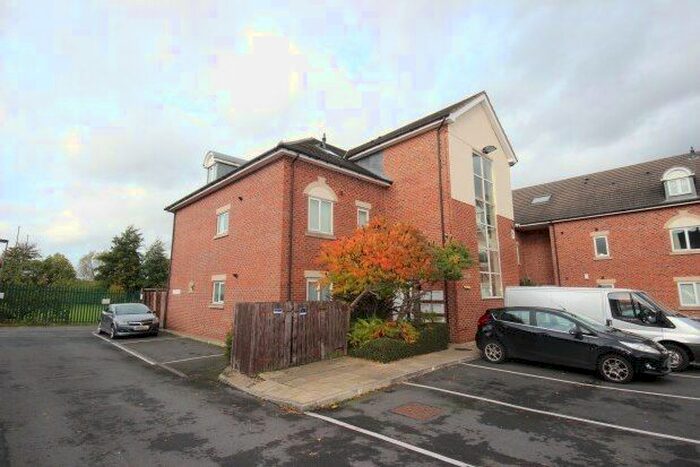 2 Bedroom Flat To Rent In Poplar Court, York YO26