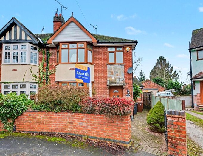 3 Bedroom Semi Detached House For Sale In Nursery Hollow, Ilkeston, DE7