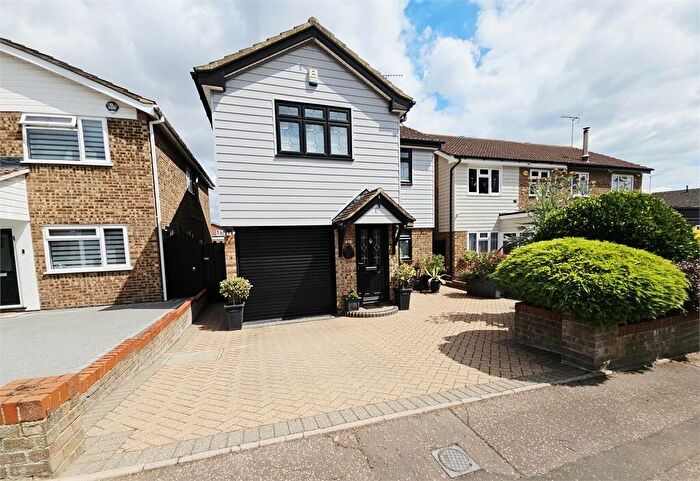 4 Bedroom Detached House For Sale In Kendal Way, Leigh On Sea, Leigh On Sea, Essex., SS9