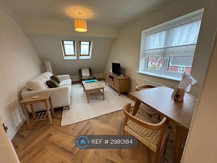 2 Bedroom Flat To Rent In The Mariners, Lytham, FY8
