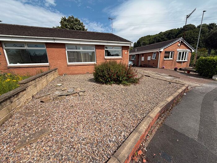 2 Bedroom Bungalow To Rent In Harland Close, Bradford, BD2