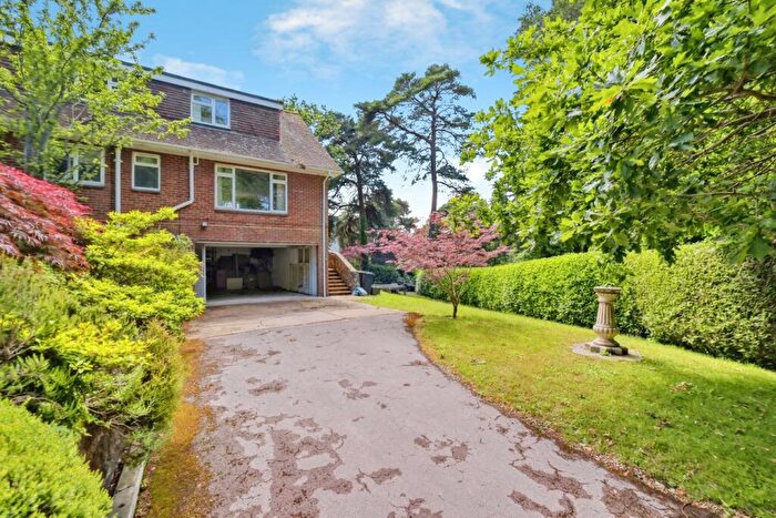 4 Bedroom Detached House For Sale In Walsford Road, Bournemouth, BH4