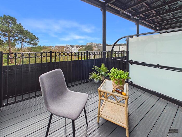 1 Bedroom Flat To Rent In Brights House, Bournemouth, BH1