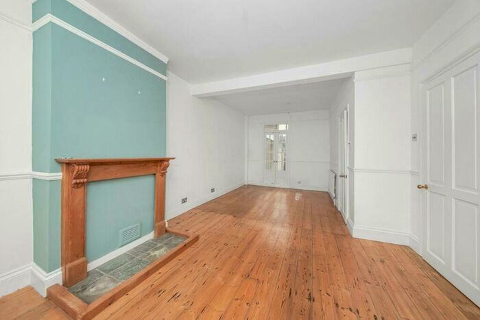 4 Bedroom House To Rent In Landells Road, East Dulwich, London, SE22