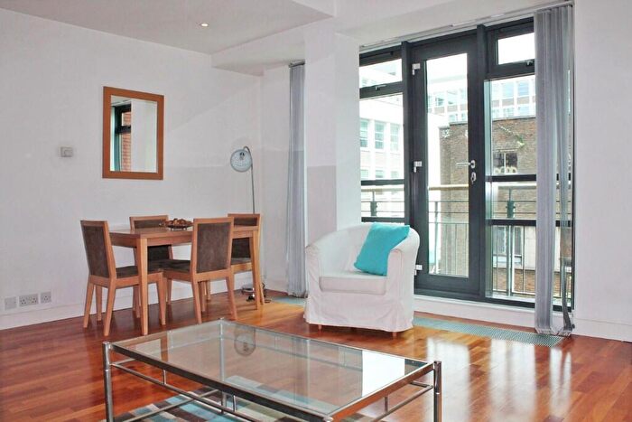 2 Bedroom Apartment To Rent In City Road, London, EC1Y