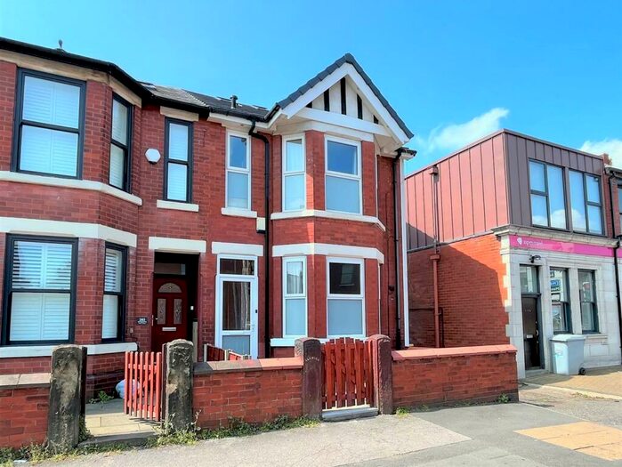 4 Bedroom End Of Terrace House To Rent In Marsland Road, Sale, M33