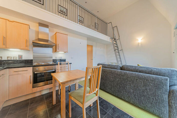 2 Bedroom Apartment To Rent In Cornish House Block A, Adelaide Lane, Sheffield, South Yorkshire, S3