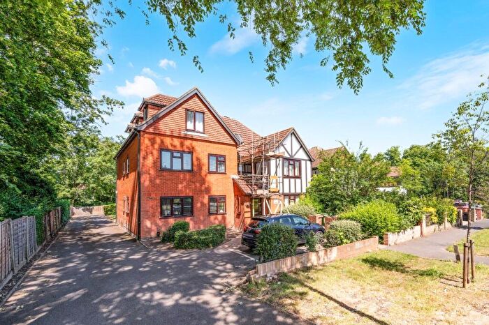 2 Bedroom Flat For Sale In Epsom Road, Sutton, SM3