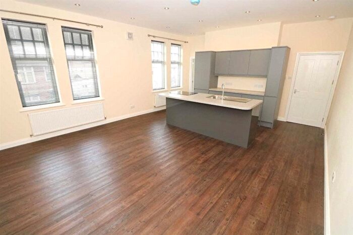 2 Bedroom Flat To Rent In London Road, Oadby, Leicester, LE2