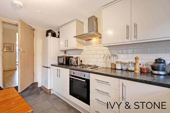 3 Bedroom Terraced House For Sale In Sperling Road, London, Greater London, N17