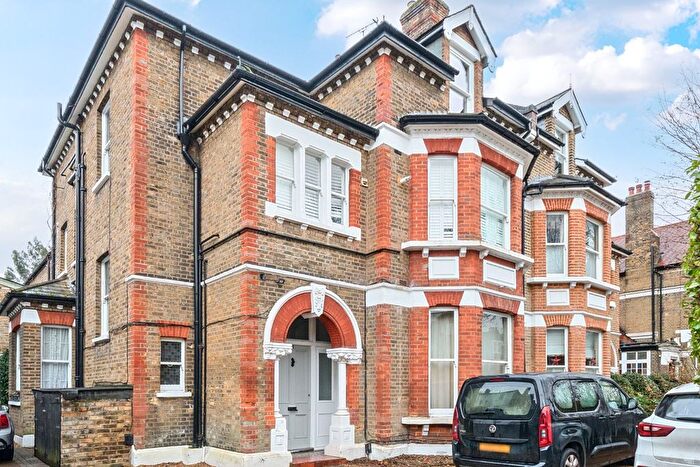 1 Bedroom Flat To Rent In Earlsfield Road, Earlsfield, London, SW18