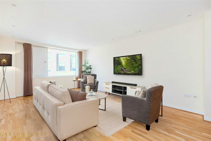 3 Bedroom Flat To Rent In Cubitt Building, Grosvenor Waterside, Gatliff Road, London, SW1W
