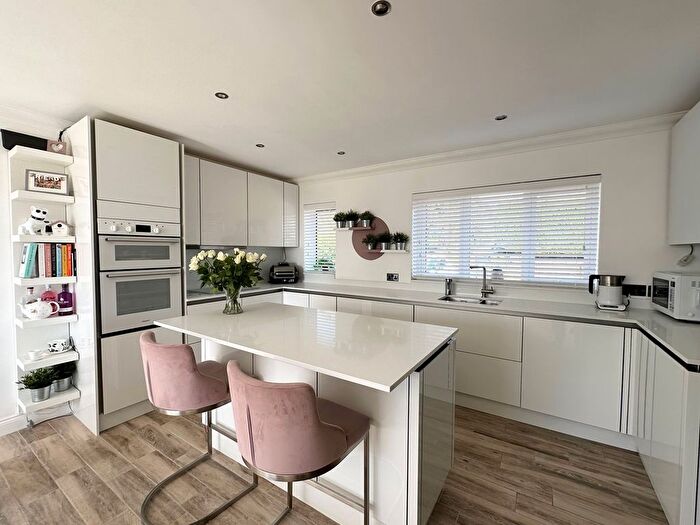 5 Bedroom Detached House For Sale In Collington Grove, Bexhill-On-Sea, TN39