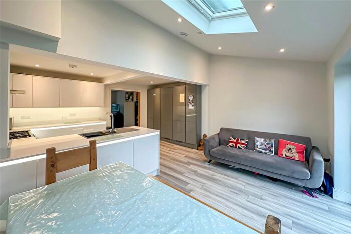 3 Bedroom Semi-Detached House For Sale In Windmill Avenue, St. Albans, Hertfordshire, AL4