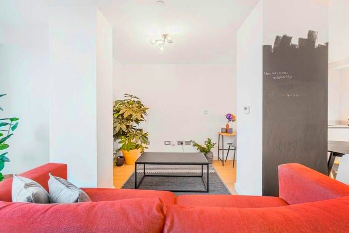 1 Bedroom Flat To Rent In Highgate Hill, London, N19