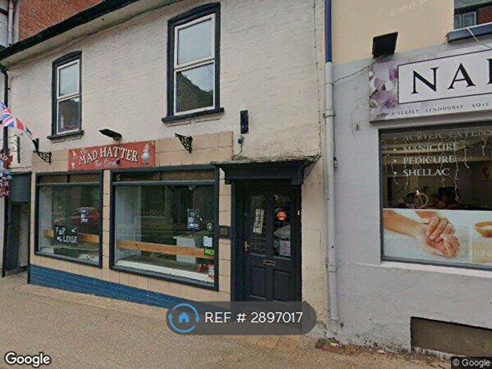 2 Bedroom Flat To Rent In High St, Lyndhurst, SO43