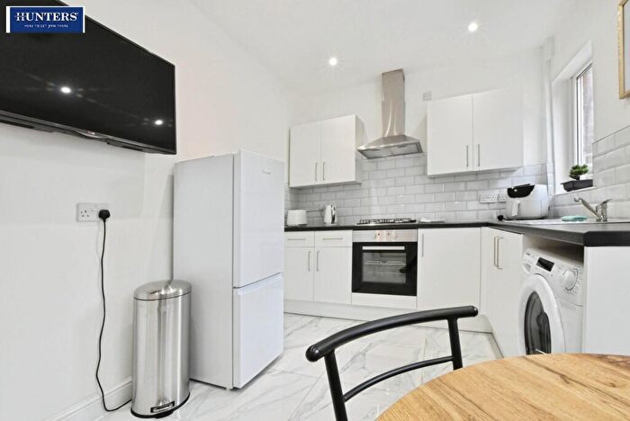 3 Bedroom House To Rent In Hempdyke Road, Scunthorpe, DN15