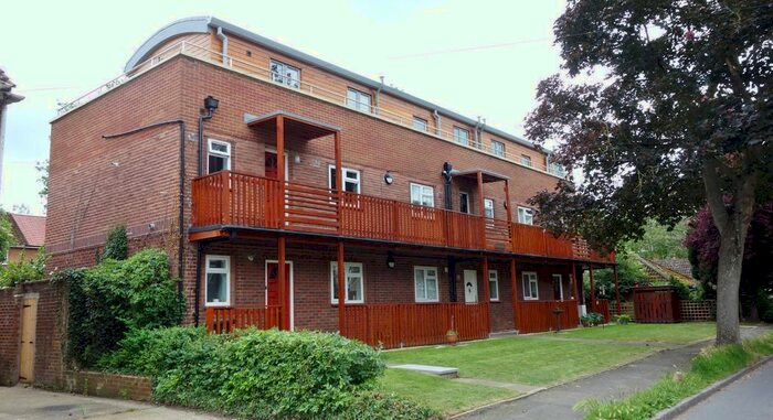 1 Bedroom Flat To Rent In Marlow Lodge, Courtlands, Maidenhead, Berkshire, SL6