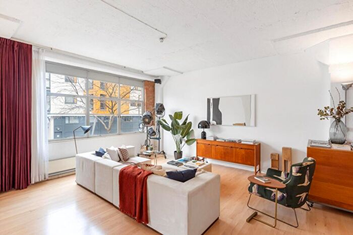 1 Bedroom Apartment For Sale In Shepherdess Walk, N1