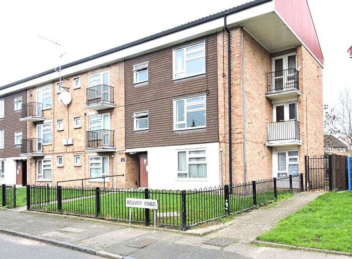 1 Bedroom Flat For Sale In Bouvier Road, Enfield, Middlesex, EN3