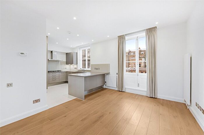 3 Bedroom Flat To Rent In Sloane Street, London, SW1X